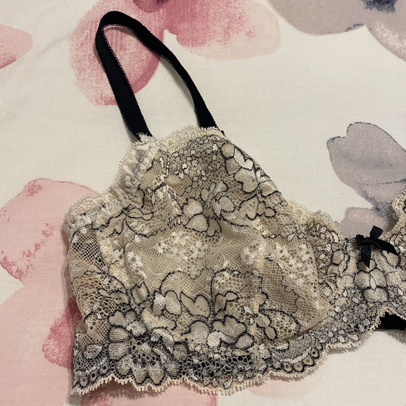 Victorias Secret Dream Angels Unlined Demi Underwire Lace Jewelled Bra Size 36D - Picture 2 of 9